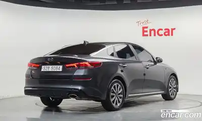 Kia K5 2018 2.0 Автомат в Москве № 1244922, миниатюра 2