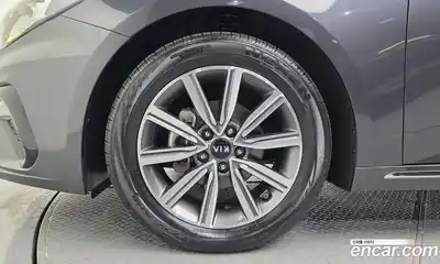 Kia K5 2018 2.0 Автомат в Москве № 1244922, миниатюра 5