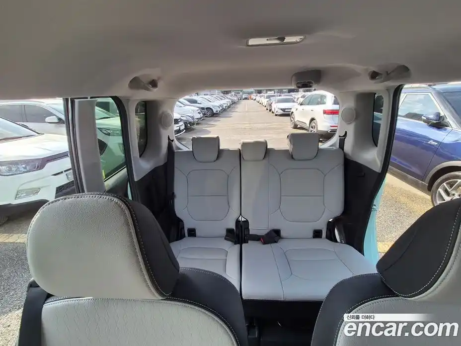 Kia Ray 2024 1.0 Автомат в Москве № 1244942, фото 13