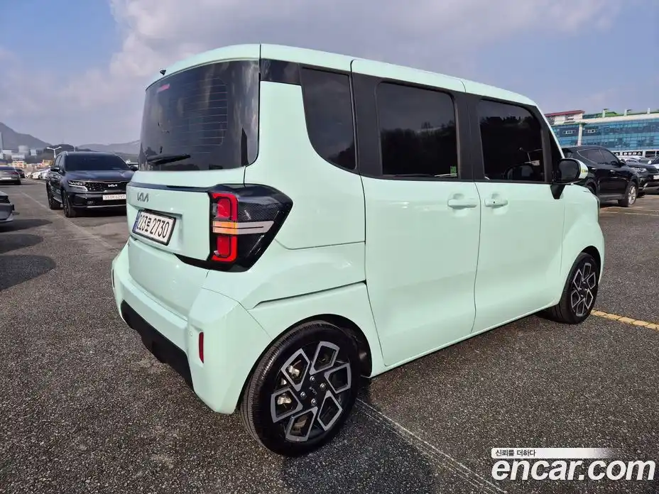 Kia Ray 2024 1.0 Автомат в Москве № 1244942, фото 6