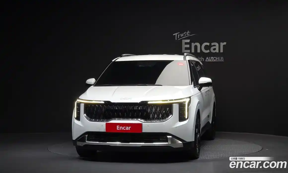 Kia Canival 2024 1.6 Автомат в Москве № 1244978, фото 3