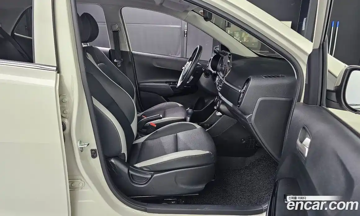 Kia Morning 2022 1.0 Автомат в Москве № 1244991, фото 12