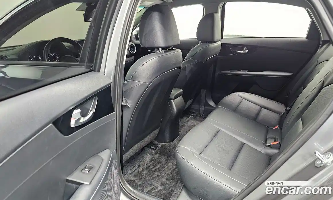 Kia K3 2024 1.6 Автомат в Москве № 1245009, фото 11