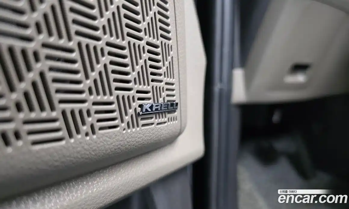 Kia Canival 2024 1.6 Автомат в Москве № 1245014, фото 16