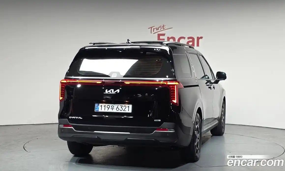 Kia Canival 2024 1.6 Автомат в Москве № 1245014, фото 3