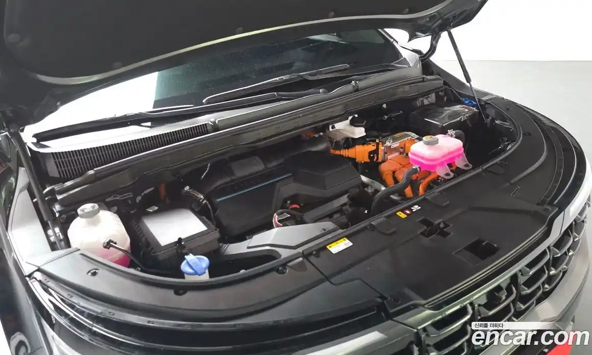 Kia Canival 2024 1.6 Автомат в Москве № 1245014, фото 5