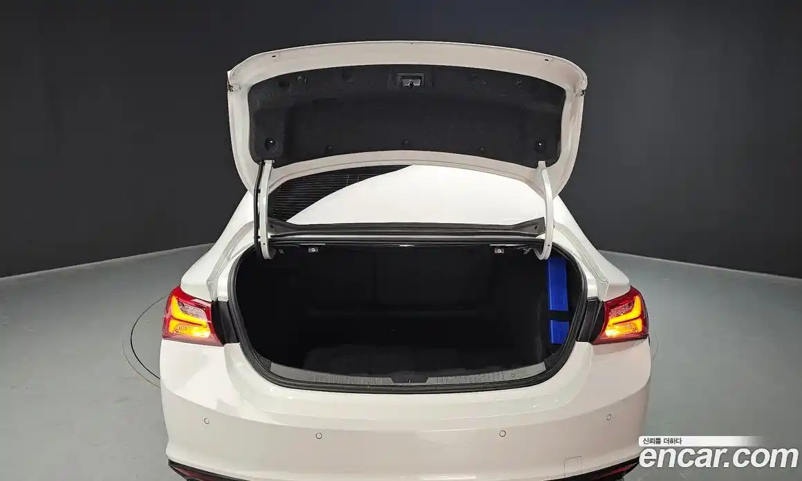 Chevrolet Malibu 2020 2.0 Автомат в Москве № 1246796, фото 20