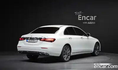 Mercedes-Benz E-Class 2022 2.0 гидро в Москве, миниатюра 2