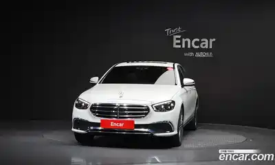 Mercedes-Benz E-Class 2022 2.0 гидро в Москве, миниатюра 3