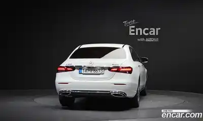 Mercedes-Benz E-Class 2022 2.0 гидро в Москве, миниатюра 4