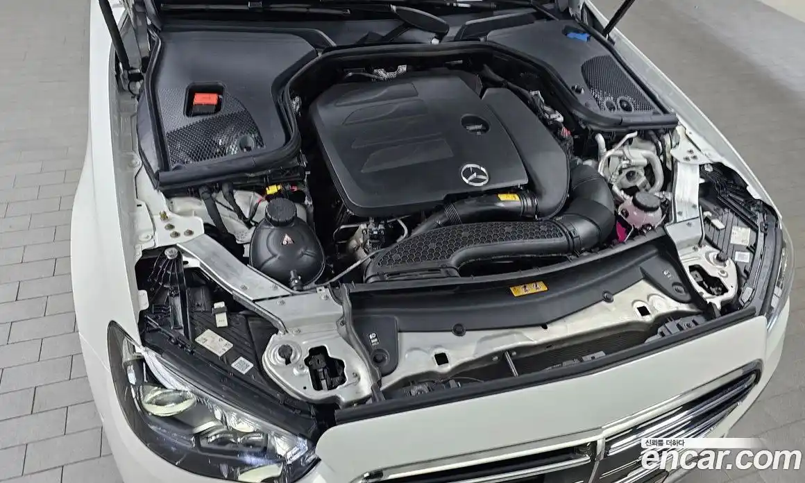 Mercedes-Benz E-Class 2022 2.0 гидро в Москве, фото 6