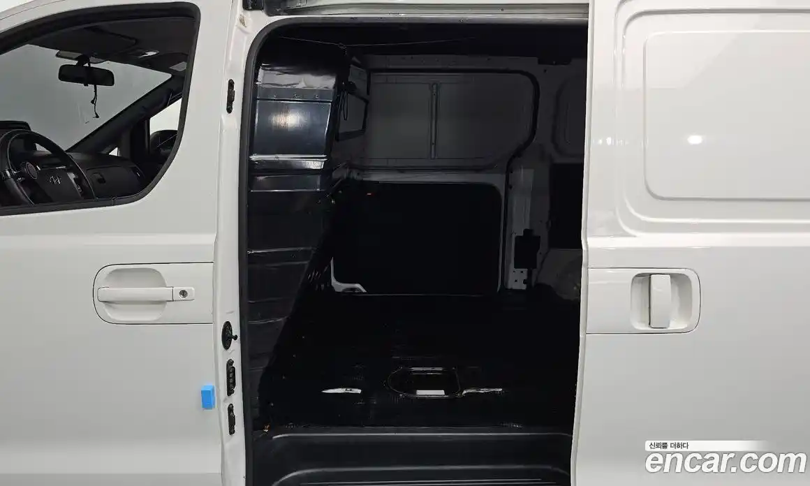 Hyundai Starex 2021 2.5 гидро в Москве № 126940, фото 11