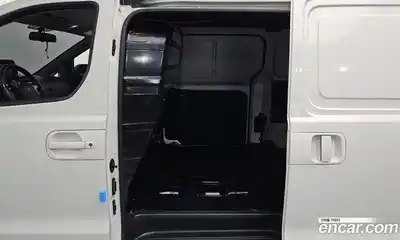 Hyundai Starex 2021 2.5 гидро в Москве № 126940, миниатюра 11