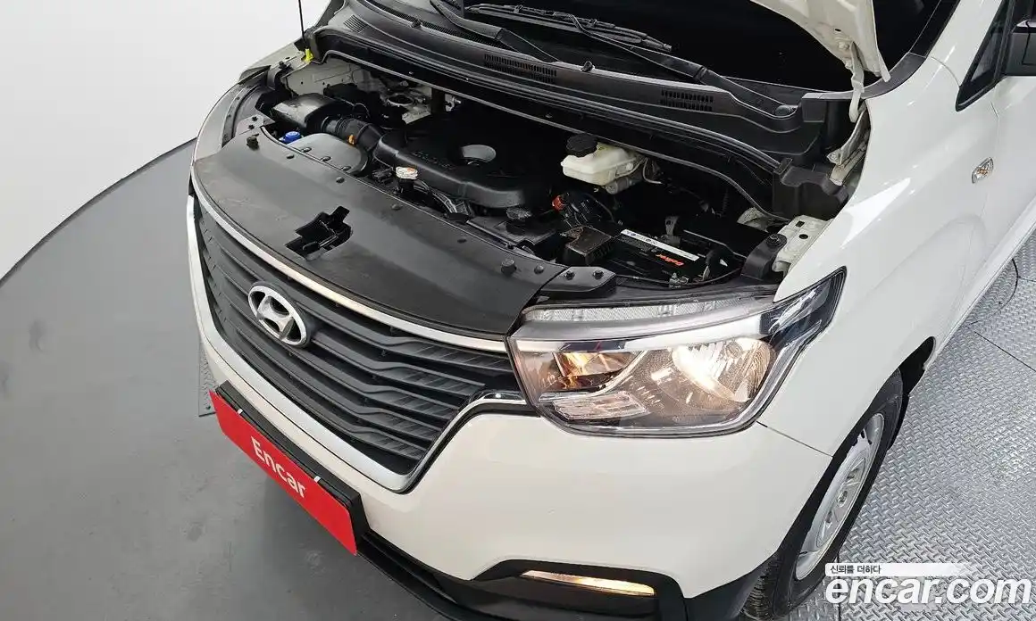Hyundai Starex 2021 2.5 гидро в Москве № 126940, фото 6