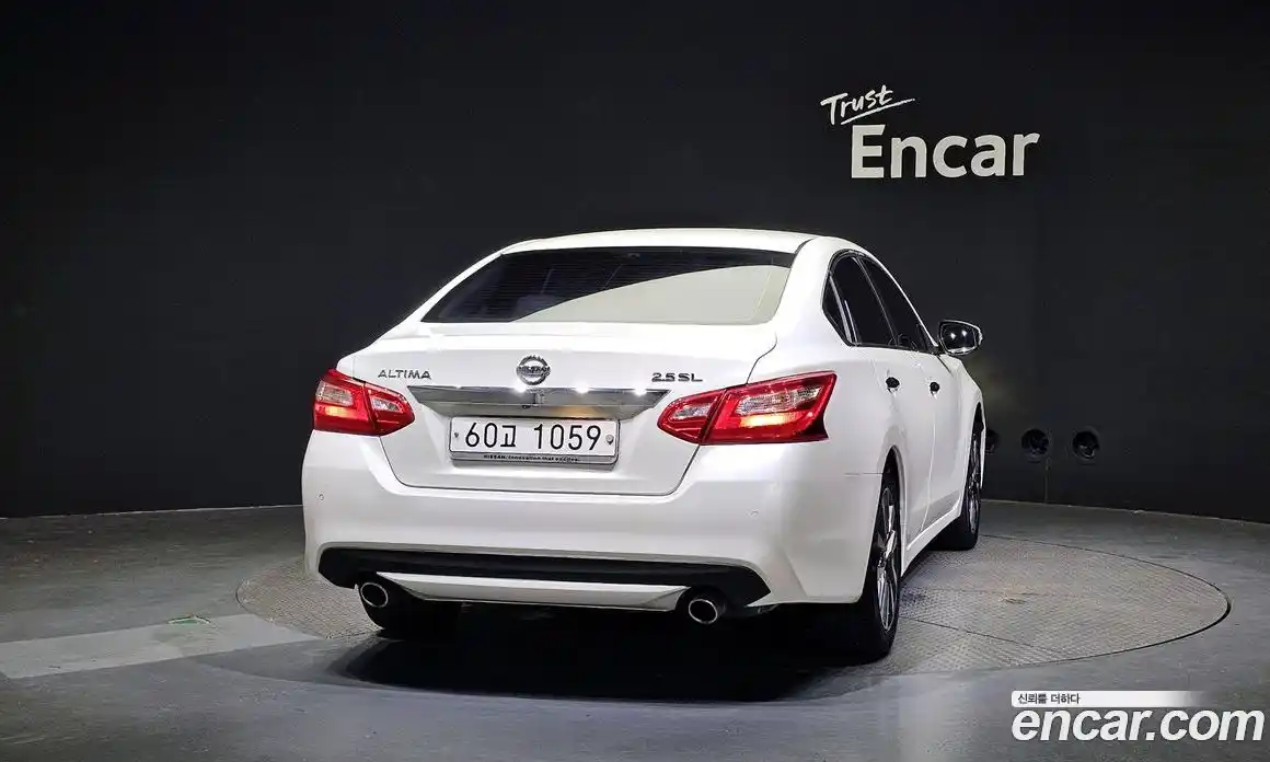 Nissan Altima 2017 2.5 гидро в Москве № 285052, фото 4