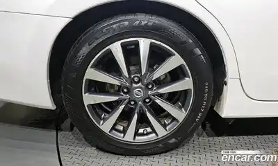 Nissan Altima 2017 2.5 гидро в Москве № 285052, миниатюра 5