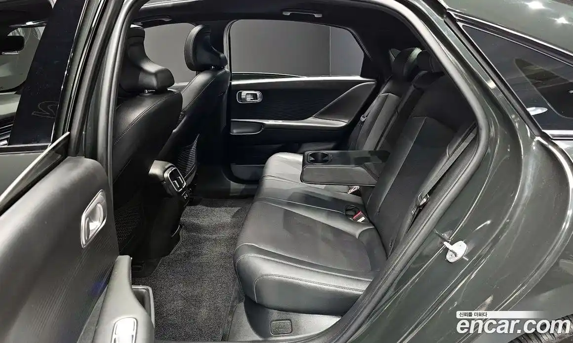 Hyundai Ioniq 6 2022 0.1 гидро в Москве № 108838, фото 12