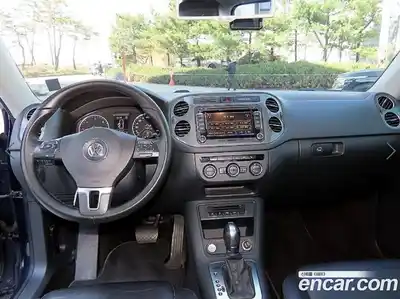 Volkswagen Tiguan 2016 2.0 гидро в Москве № 1198408, миниатюра 7
