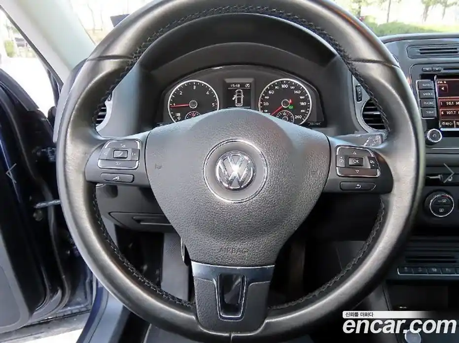 Volkswagen Tiguan 2016 2.0 гидро в Москве № 1198408, фото 8