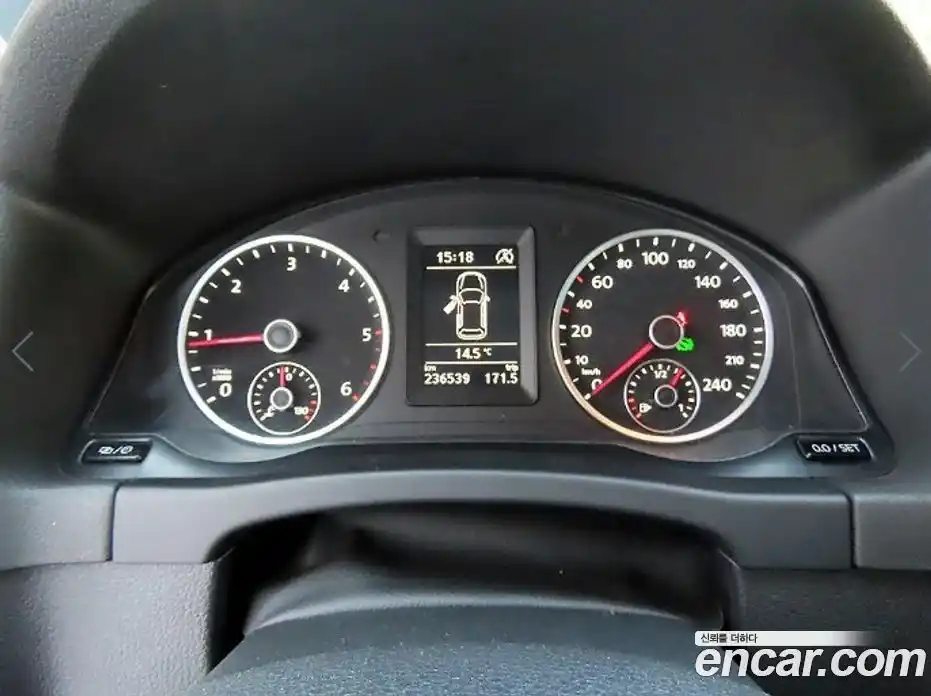 Volkswagen Tiguan 2016 2.0 гидро в Москве № 1198408, фото 9