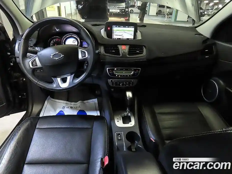 Renault SM3 2014 1.6 гидро в Москве № 1244777, фото 10