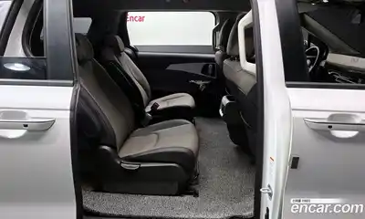 Kia Canival 2024 2.2 Автомат в Москве № 1244789, миниатюра 12