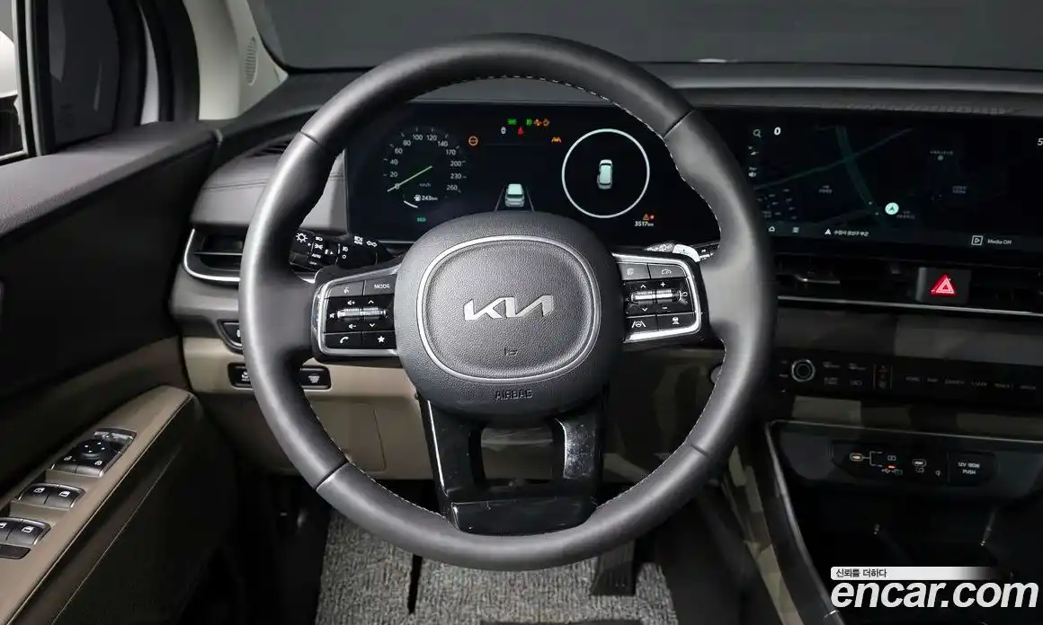 Kia Canival 2024 2.2 Автомат в Москве № 1244789, фото 13