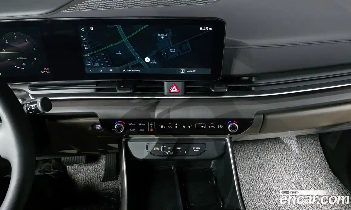 Kia Canival 2024 2.2 Автомат в Москве № 1244789, фото 14