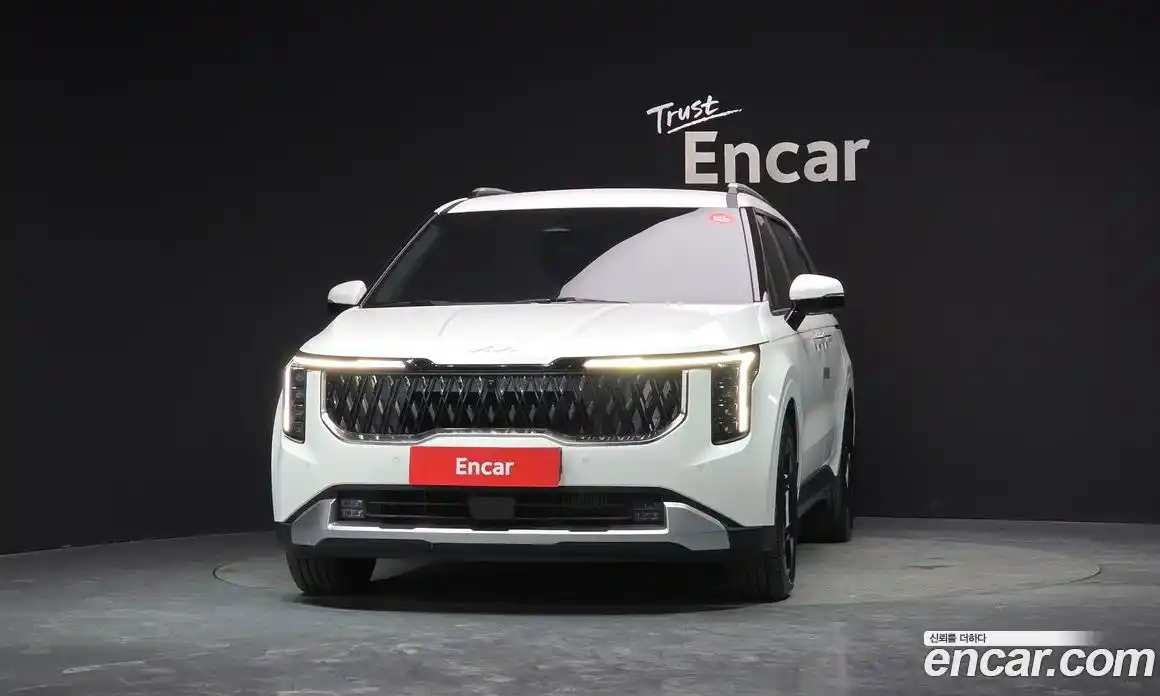 Kia Canival 2024 2.2 Автомат в Москве № 1244789, фото 3