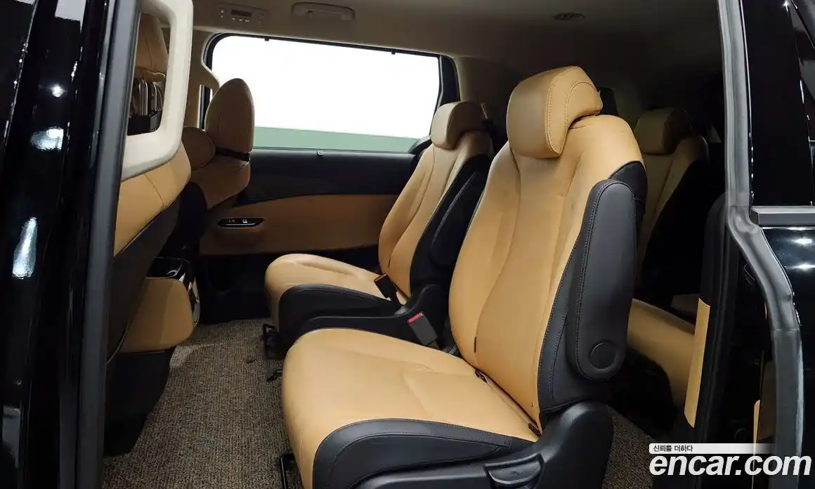 Kia Canival 2023 2.2 Автомат в Москве № 1245007, фото 11