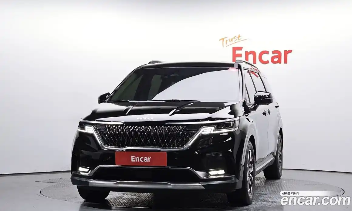 Kia Canival 2023 2.2 Автомат в Москве № 1245007, фото 3