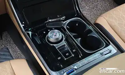 Kia Canival 2023 2.2 Автомат в Москве № 1245007, миниатюра 9