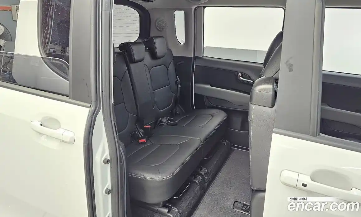 Kia Ray 2023 1.0 Автомат в Москве № 1245079, фото 12