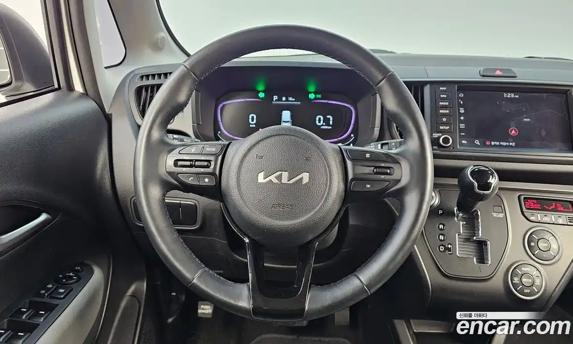 Kia Ray 2023 1.0 Автомат в Москве № 1245079, фото 13