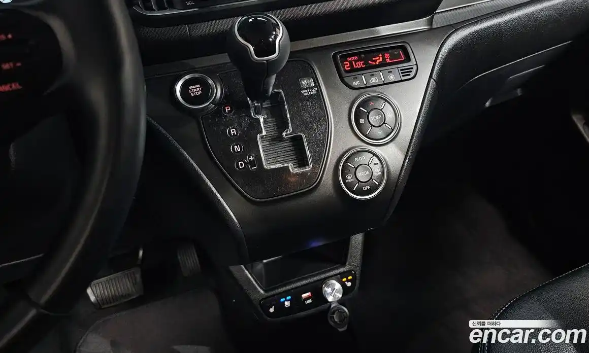 Kia Ray 2024 1.0 Автомат в Москве № 1245153, фото 8