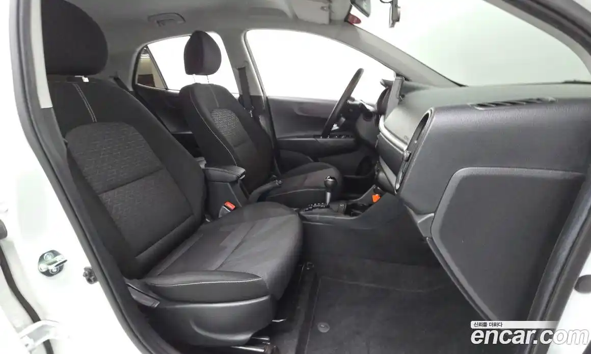 Kia Morning 2023 1.0 Автомат в Москве № 1245171, фото 11