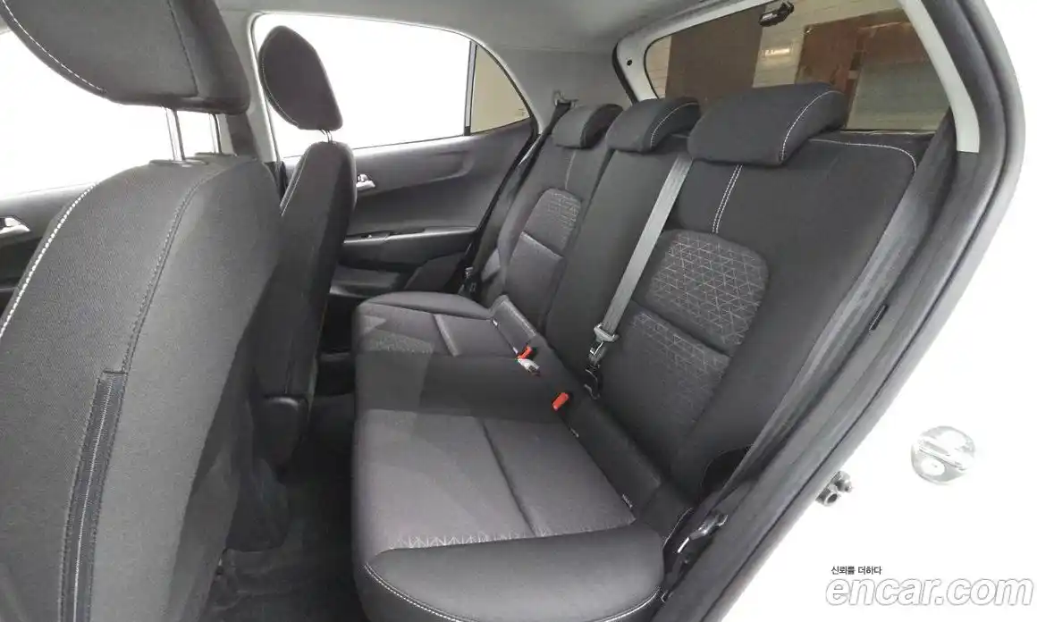 Kia Morning 2023 1.0 Автомат в Москве № 1245171, фото 12