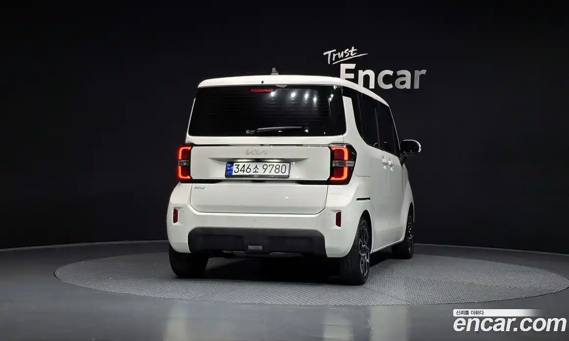 Kia Ray 2023 1.0 Автомат в Москве № 1245193, фото 4