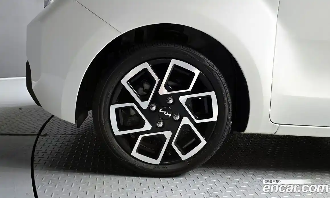 Kia Ray 2023 1.0 Автомат в Москве № 1245193, фото 5