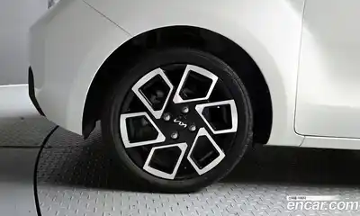 Kia Ray 2023 1.0 Автомат в Москве № 1245193, миниатюра 5