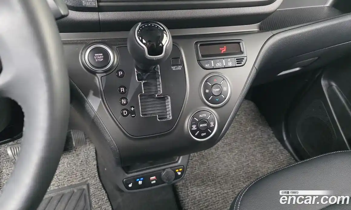 Kia Ray 2024 1.0 Автомат в Москве № 1245230, фото 9