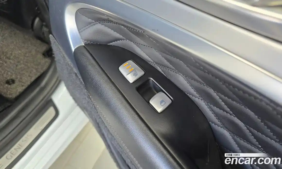 Genesis G70 2018 2.2 Автомат в Москве № 1245585, фото 19