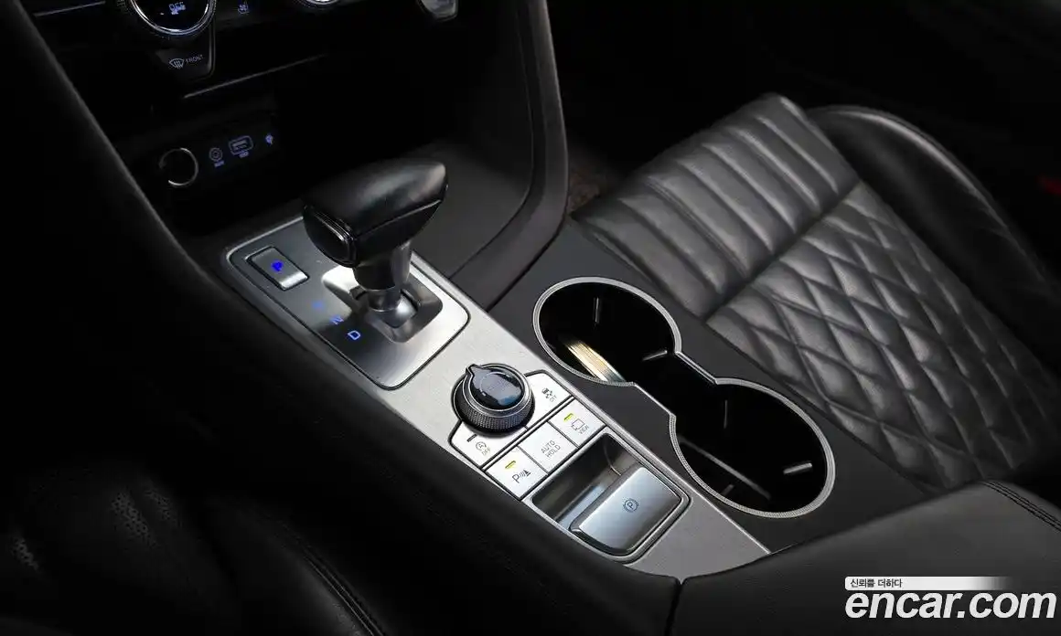 Genesis G70 2018 2.2 Автомат в Москве № 1245585, фото 9