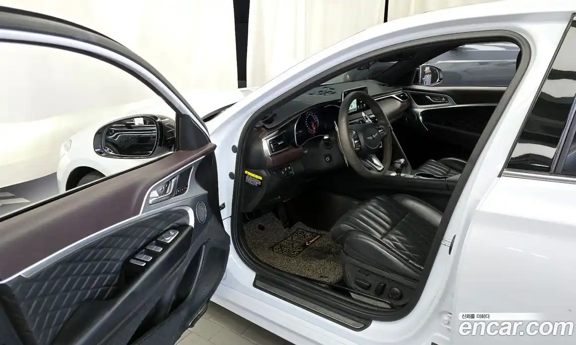 Genesis G70 2018 2.2 Автомат в Москве № 1245585, фото 10