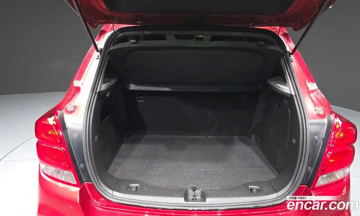 Chevrolet Trax 2018 1.6 Автомат в Москве № 1246787, фото 20