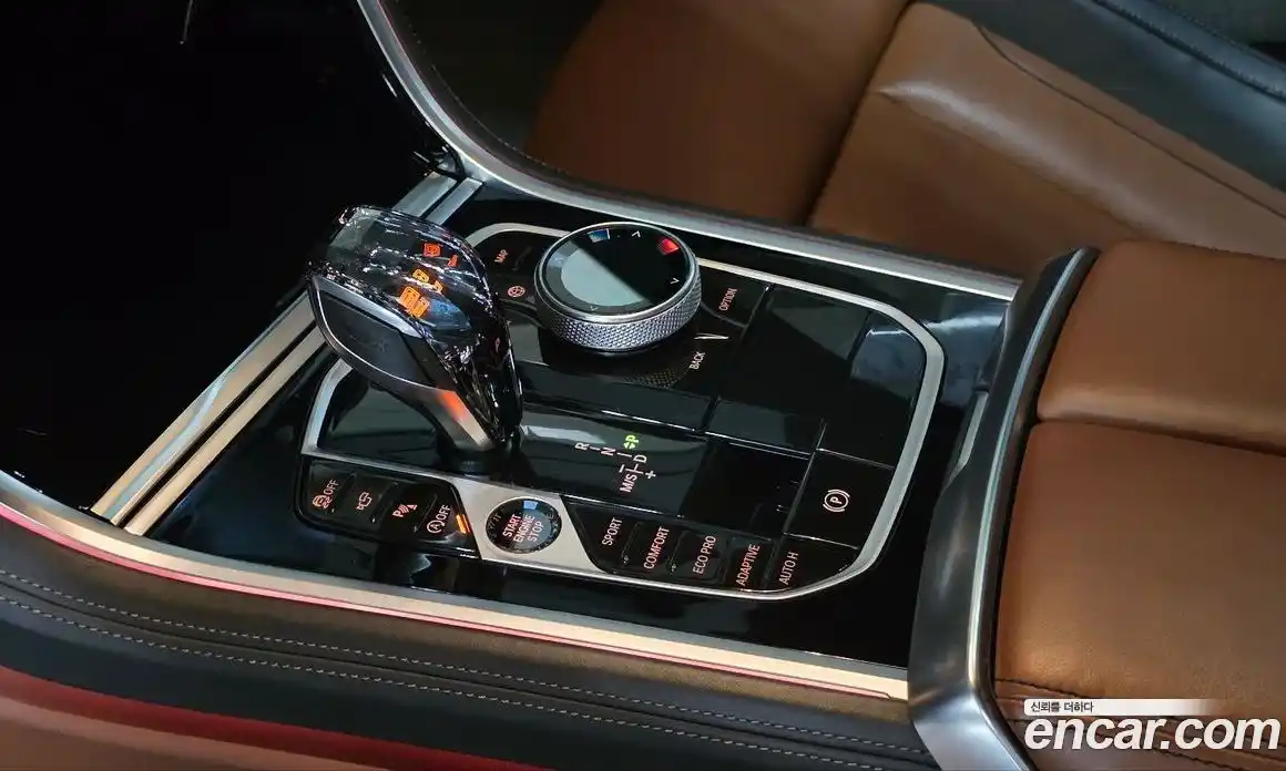 BMW 8-Series 2023 4.4 гидро в Москве № 1247640, фото 9