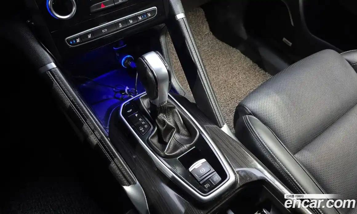 Renault QM6 2018 2.0 гидро в Москве № 1247780, фото 9