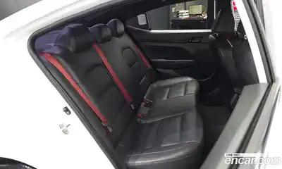 Hyundai Avante 2018 1.6 гидро в Москве № 1247918, миниатюра 12
