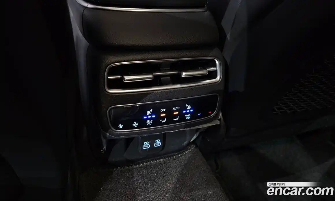 Genesis GV70 2025 2.5 гидро в Москве № 1248384, фото 19
