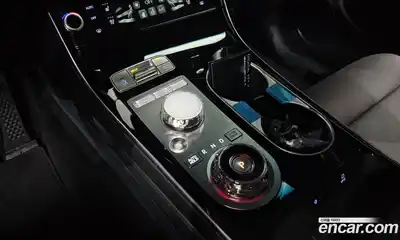 Genesis GV70 2025 2.5 гидро в Москве № 1248384, миниатюра 9
